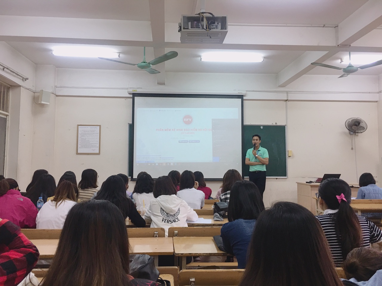 EFY Việt Nam tham dự giảng dạy tại khoa Bảo hiểm- Đại học Lao động-Xã hội-ảnh